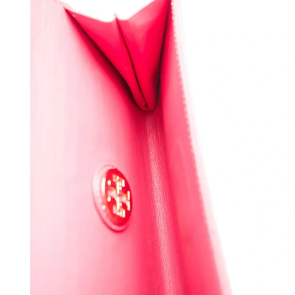 TORY BURCH | PVC Clutch 💖✨
